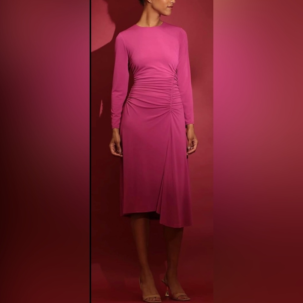COPY - NWOT. Maggy London Long Sleeve Side Ruched Jersey Dress size 4